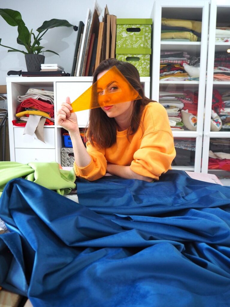 Kasia z pomarańczową ekierką